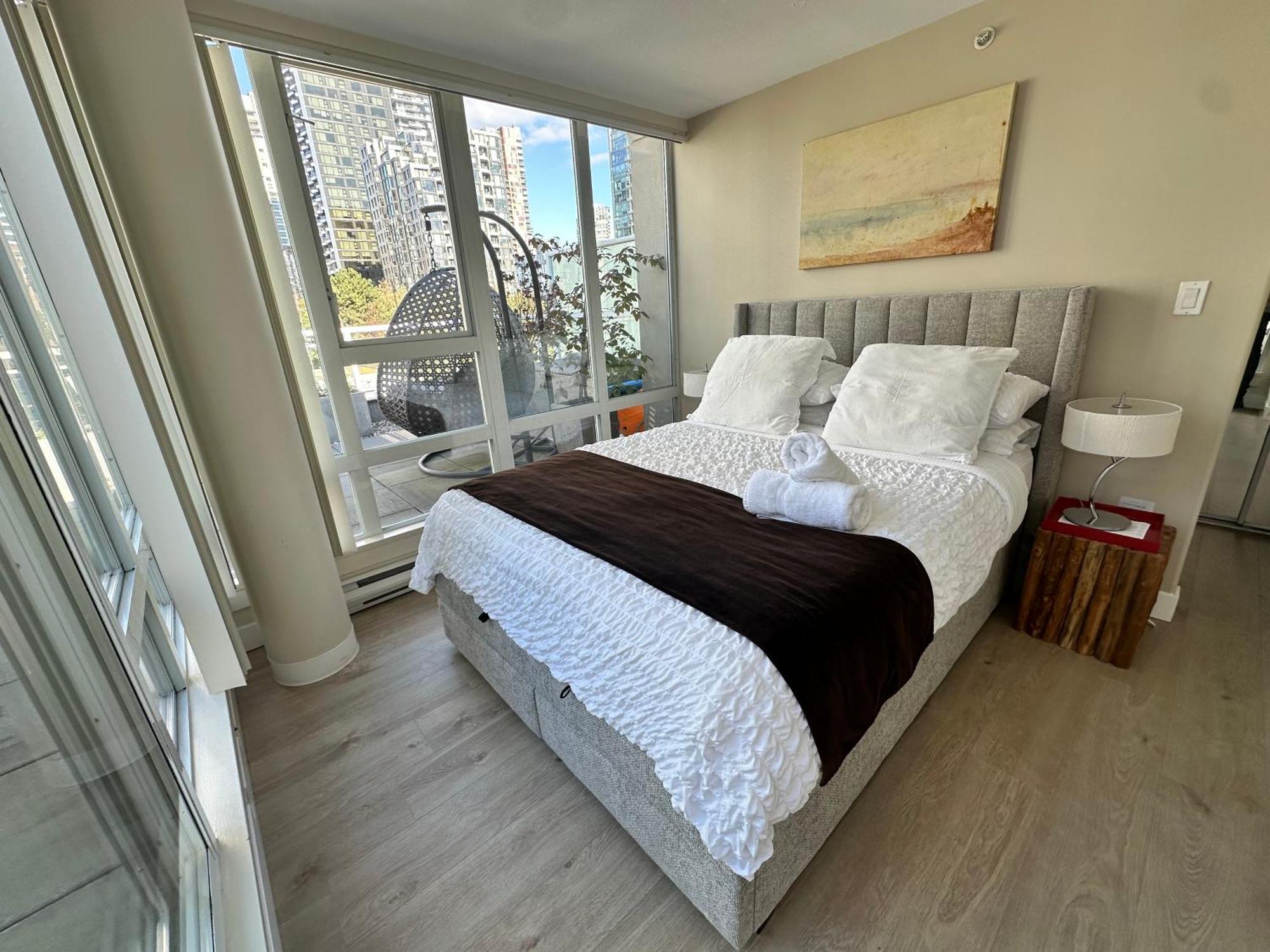 Penthouses Of Beach Ave Vancouver Exterior foto